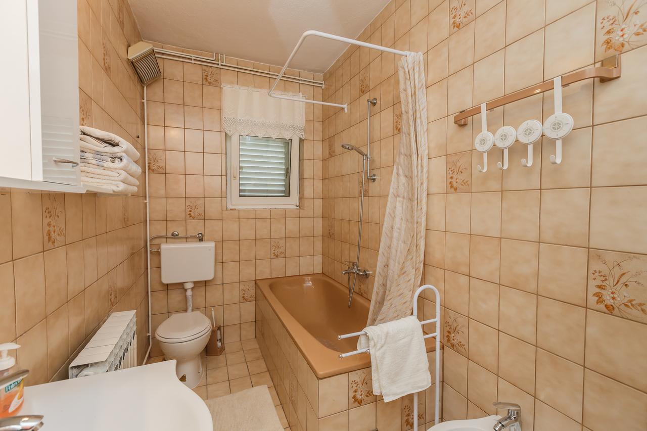 Ferienwohnung Apartman Mila Kaštela Exterior foto